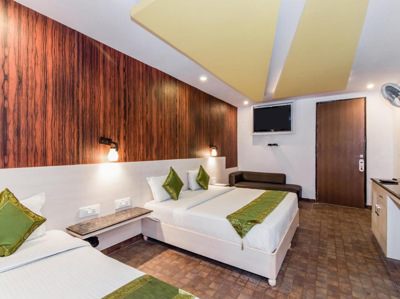 Hotel Citi Club Kanpur Esterno foto