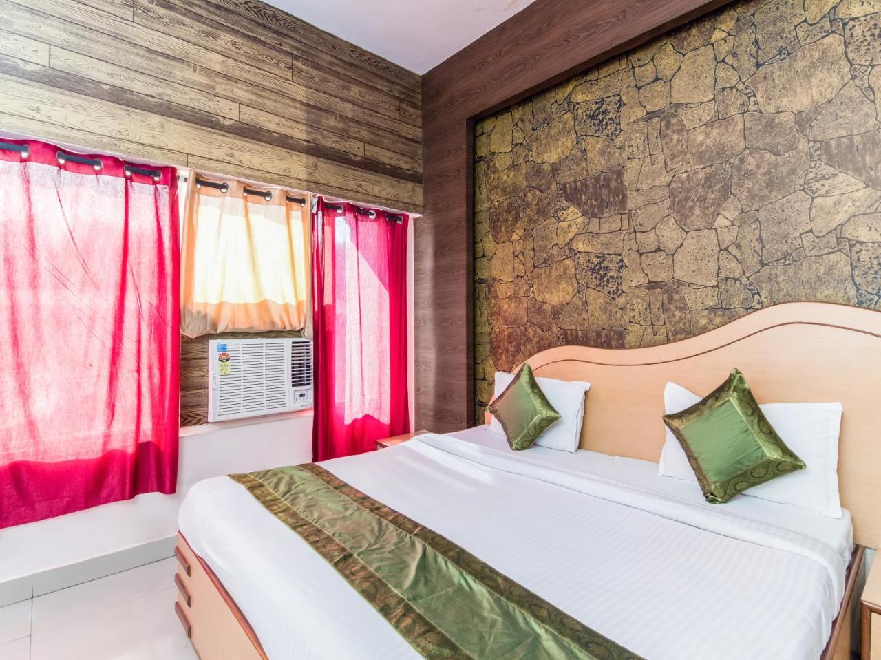 Hotel Citi Club Kanpur Esterno foto