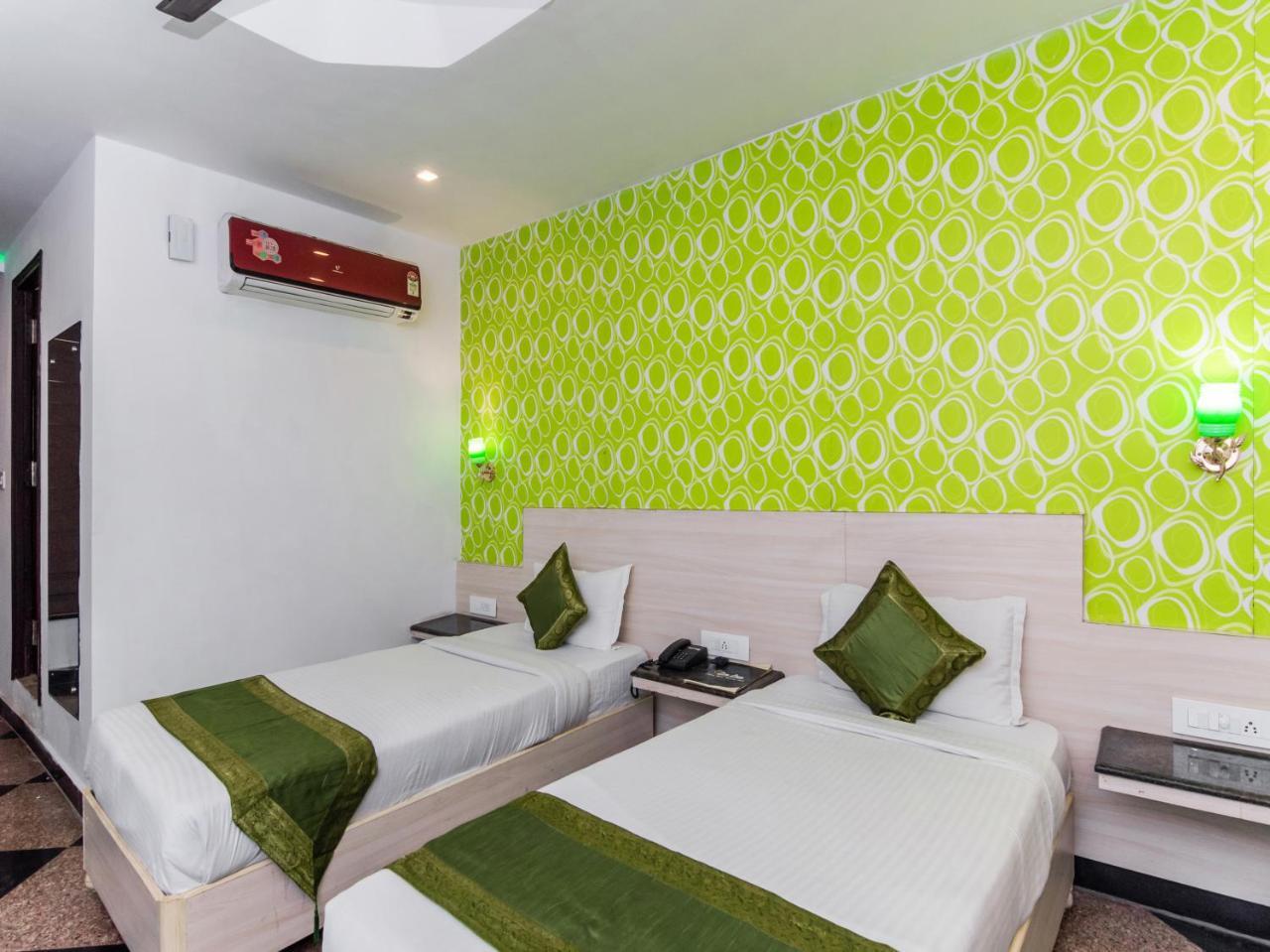 Hotel Citi Club Kanpur Esterno foto