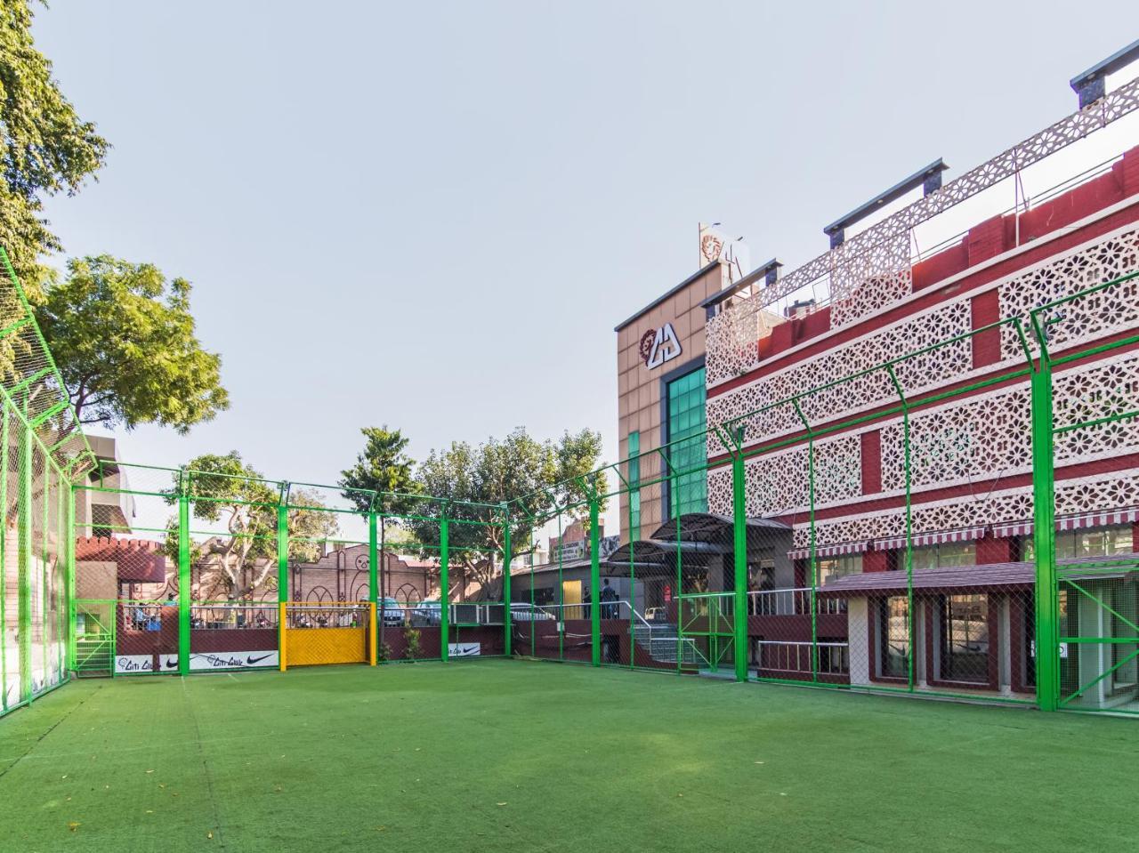 Hotel Citi Club Kanpur Esterno foto