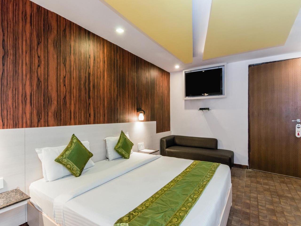 Hotel Citi Club Kanpur Esterno foto