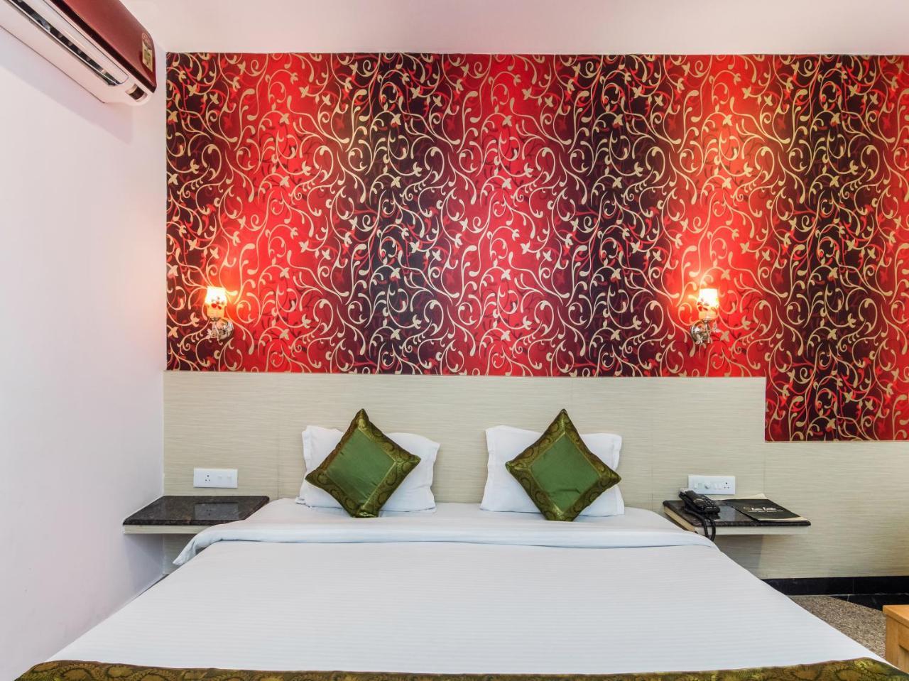 Hotel Citi Club Kanpur Esterno foto