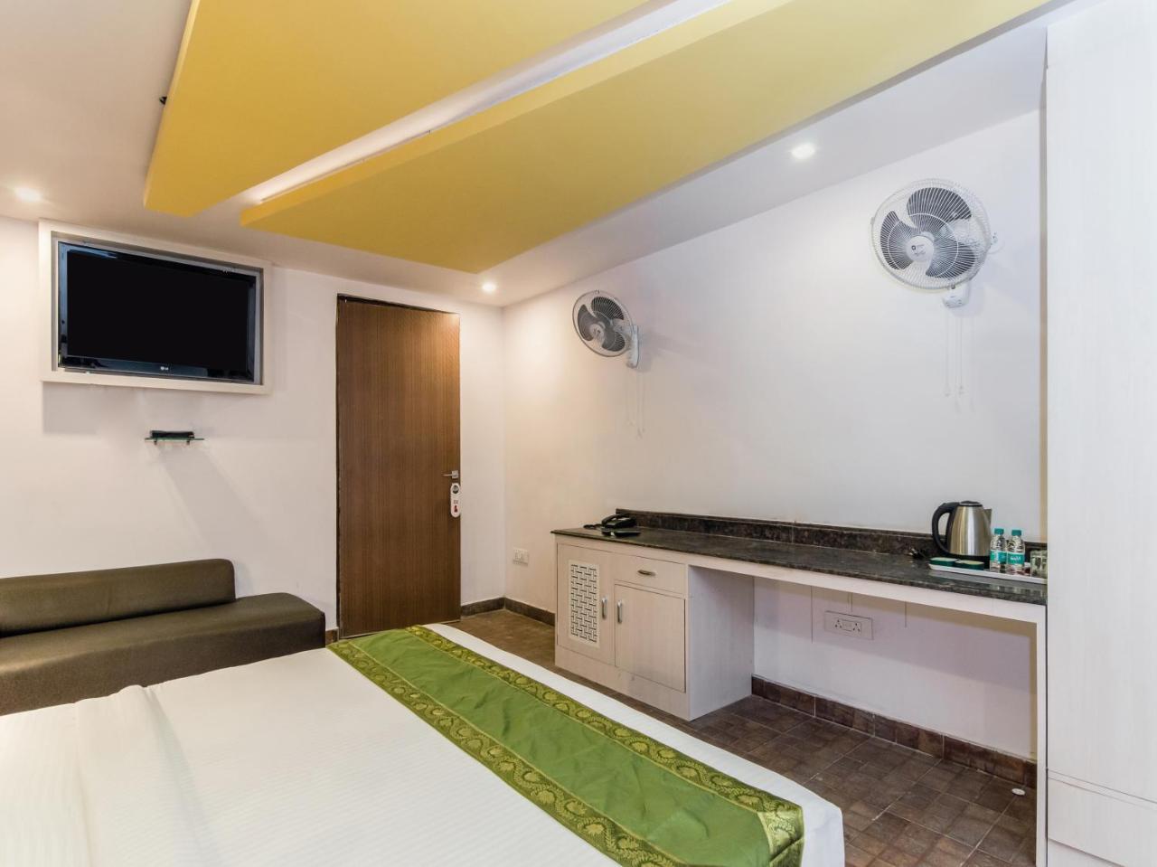 Hotel Citi Club Kanpur Esterno foto