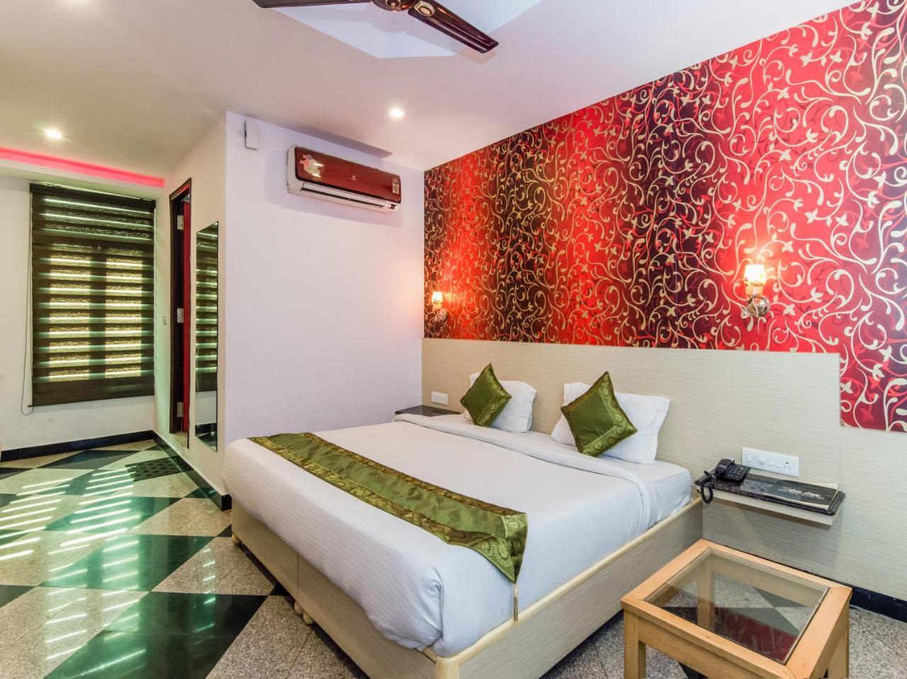 Hotel Citi Club Kanpur Esterno foto