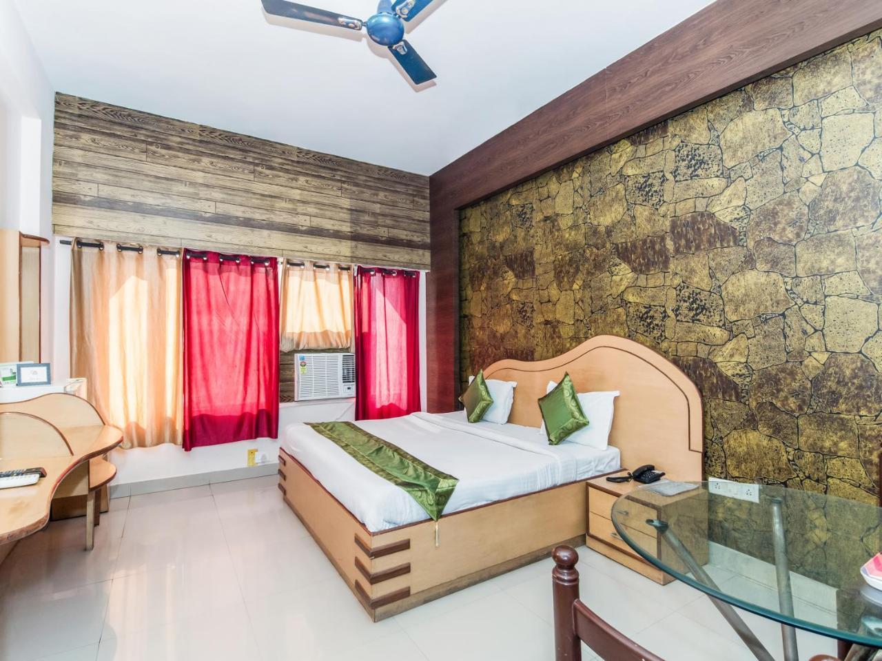 Hotel Citi Club Kanpur Esterno foto