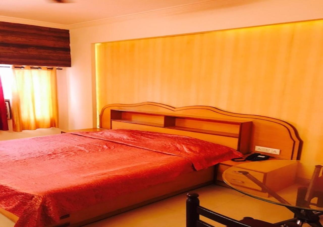 Hotel Citi Club Kanpur Esterno foto