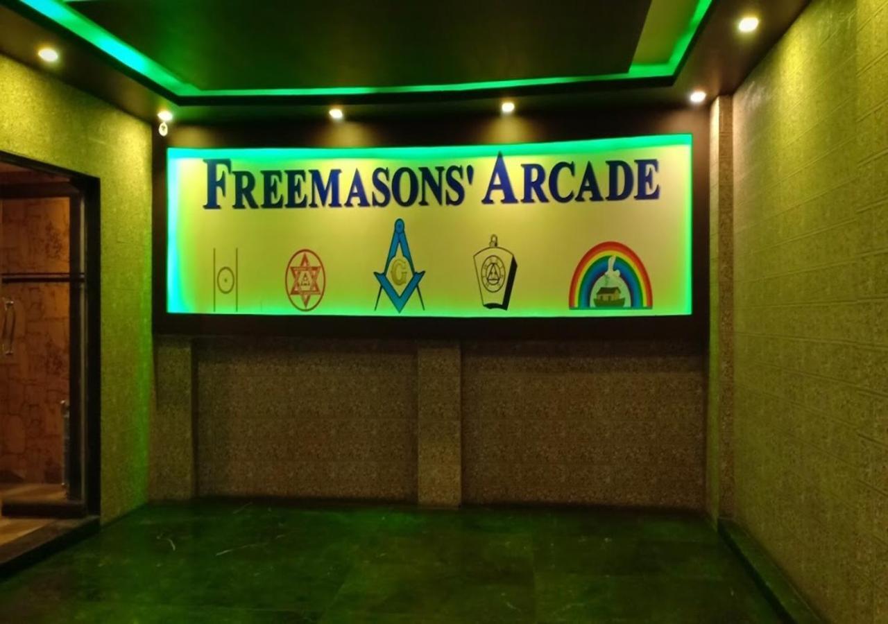 Hotel Citi Club Kanpur Esterno foto